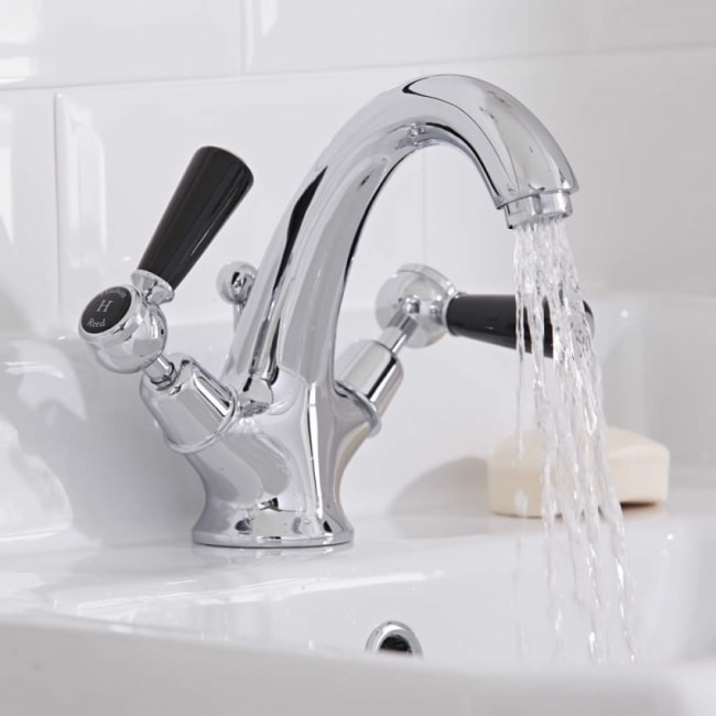Basin Taps How To Choose The Right Type Bigbathroom - Types Of Bathroom Sink Mixer Taps