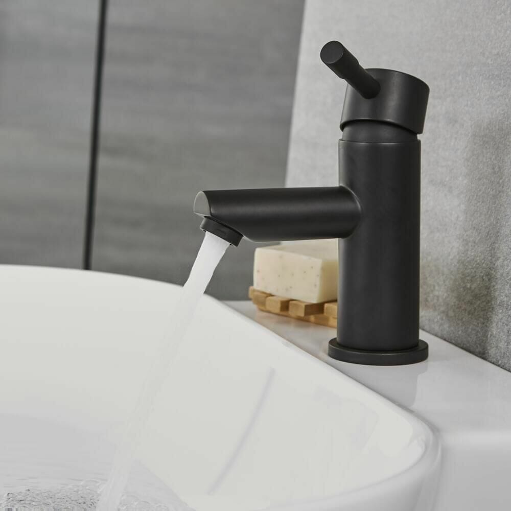A Complete Guide to the Different Types of Bathroom Taps Big Bathroom