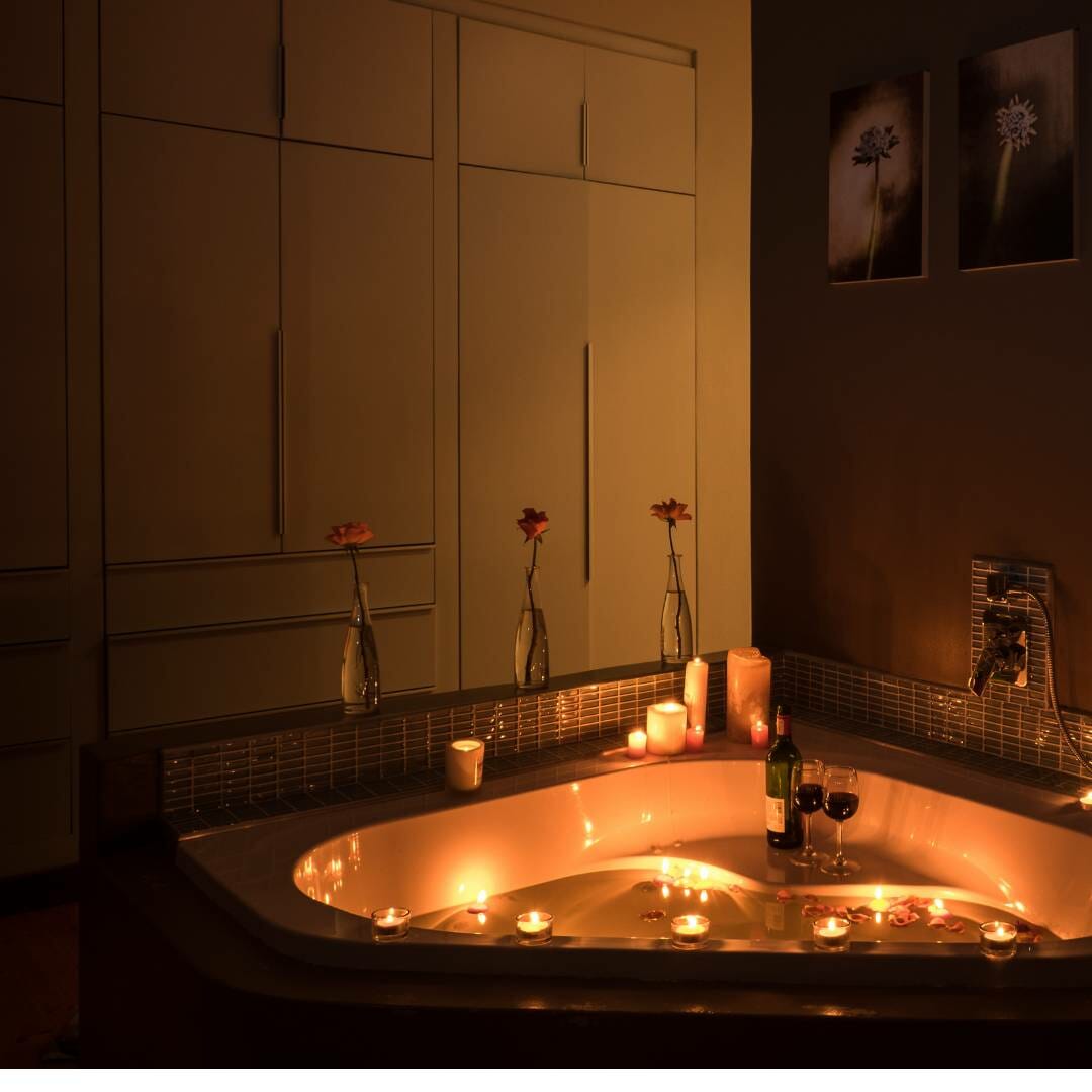 How To Create The Perfect Valentine’s Day Bath For Your Partner Big