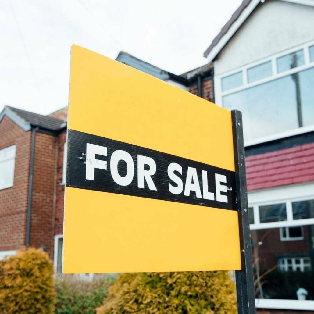 Selling home, house for sale Selling home, house for sale