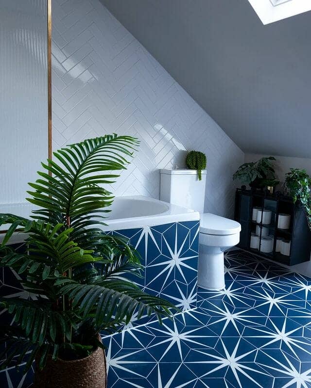 Bathroom Designed By Tracy Cole of HelloFloraUK