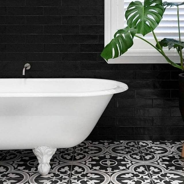 Image from Complete Colours & Interiors
