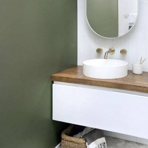 Green and contumely bathroom