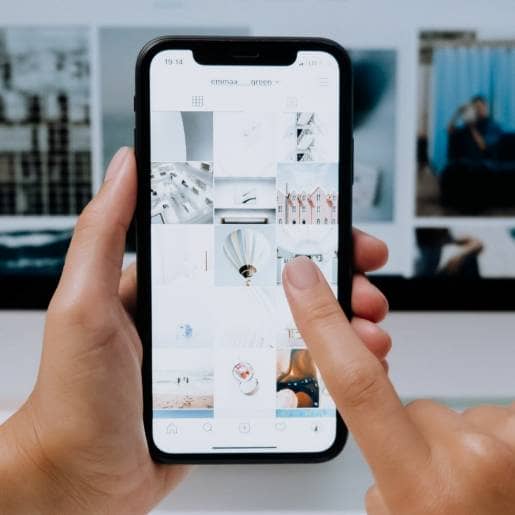Instagram scrolling