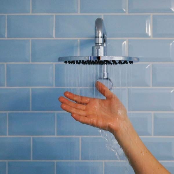 How To Fix A Leaky Shower Head The Easy Way Big Bathroom Inspiration   Shower Head 600x600 