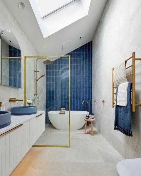 A blue-collar bathroom that makes you feel good